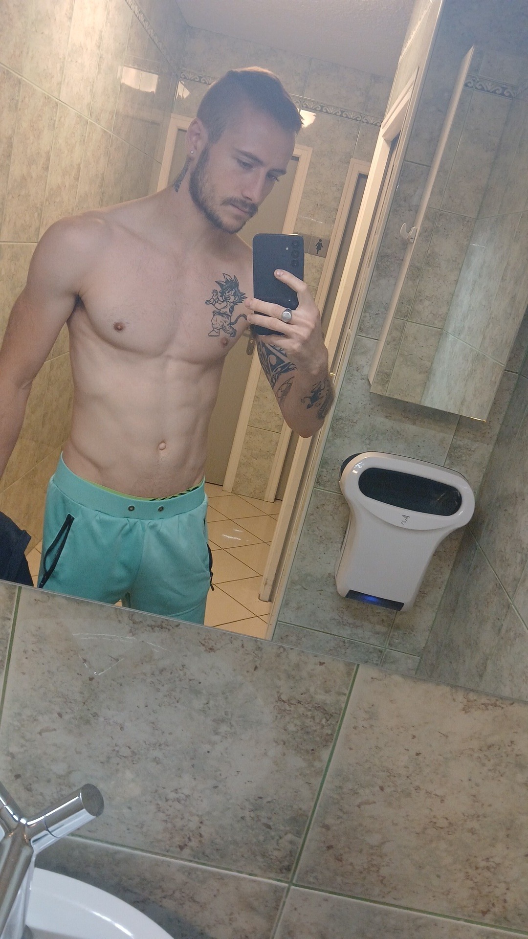 Profil de Yaman, 26 ans, Adultère à Iron Bridge